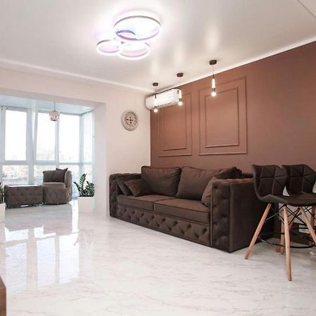 2 Bedroom Apartment On Shulginih Kropivnickij Kültér fotó