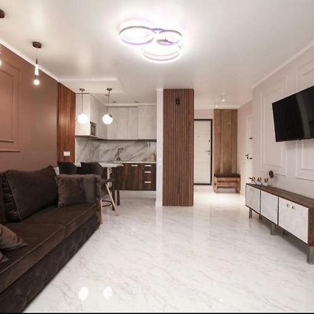 2 Bedroom Apartment On Shulginih Kropivnickij Kültér fotó